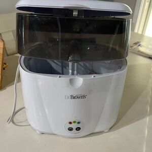 Baby bottle sterilizer